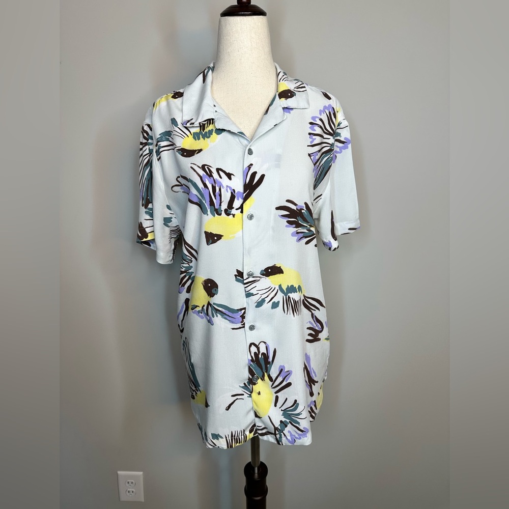Sz S Denim & Flower Ricky Singh The Good Life button front shirt parrot